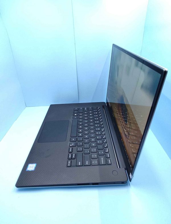 نمای راست لپ تاپ Dell Xps 7590